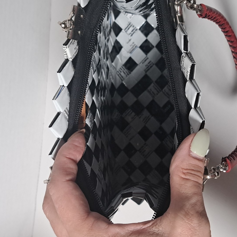 Womens black & white & red newspaper wrap wristlet with matching coin purse. - Picture 8 of 9
